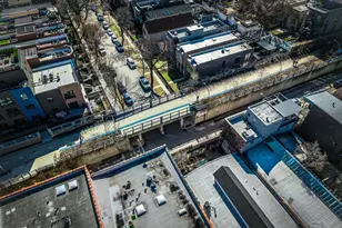 2423 W Moffat St, Chicago, IL 60647 - Photo 9