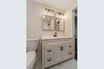 10235 S Rhodes Avenue, Chicago, IL 60628 - Photo 21