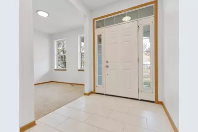 786 Bohannon Circle, Oswego, IL 60543 - Photo 3