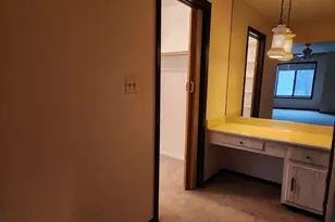 9242 Gross Point Rd, Skokie, IL 60077 - Photo 5