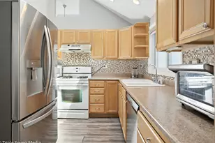 28629 W Ravine Dr, Barrington, IL 60010 - Photo 9