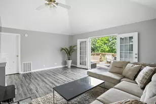 28629 W Ravine Dr, Barrington, IL 60010 - Photo 3