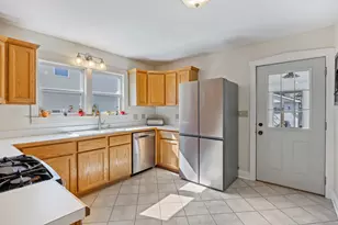 0S644 East St, Winfield, IL 60190 - Photo 11