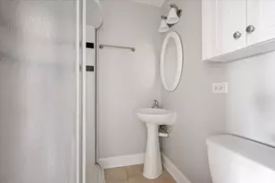 1343 W Winona St, Chicago, IL 60640 - Photo 9