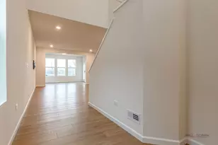 2751 Lawlor Ln, Naperville, IL 60564 - Photo 5