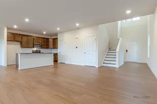 2751 Lawlor Ln, Naperville, IL 60564 - Photo 7