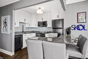 10 E Ontario St, Chicago, IL 60611 - Photo 7