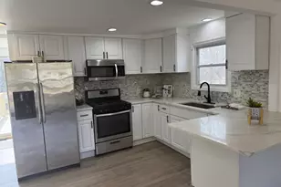 1503 Wilson Ct, Zion, IL 60099 - Photo 3