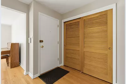 556 Barton Avenue #1, Evanston, IL 60202 - Photo 3