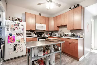 3039 N Haussen Court, Chicago, IL 60618 - Photo 13