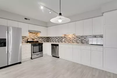 7091 W Touhy Avenue #505, Niles, IL 60714 - Photo 9