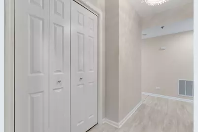 7091 W Touhy Avenue #505, Niles, IL 60714 - Photo 5