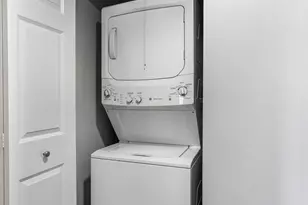 7091 W Touhy Ave, Niles, IL 60714 - Photo 15