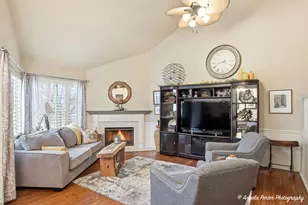 890 Shoreline Rd, Lake Barrington, IL 60010 - Photo 11