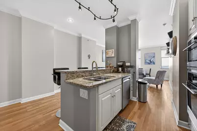 310 S Michigan Avenue #702, Chicago, IL 60604 - Photo 17