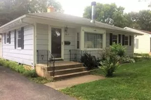 1413 S 7th St, Saint Charles, IL 60174 - Photo 1