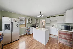 418 E Wall St, Morrison, IL 61270 - Photo 7