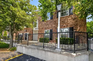 610 W Roosevelt Rd, Wheaton, IL 60187 - Photo 1