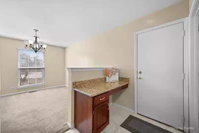 620 Stone Brook Court, Elk Grove Village, IL 60007 - Photo 27