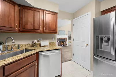 620 Stone Brook Court, Elk Grove Village, IL 60007 - Photo 15