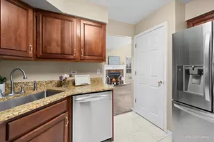 620 Stone Brook Ct, Elk Grove Village, IL 60007 - Photo 15