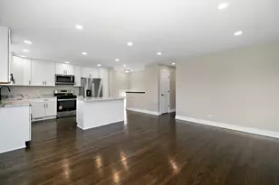 8356 Sayre Ave, Burbank, IL 60459 - Photo 7