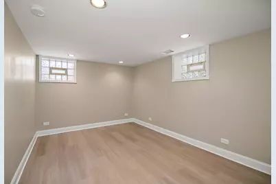 8356 Sayre Avenue, Burbank, IL 60459 - Photo 17