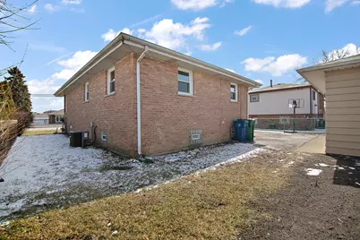 8356 Sayre Avenue, Burbank, IL 60459 - Photo 27