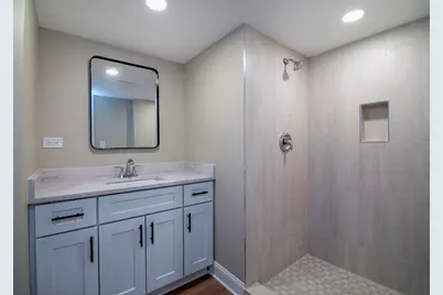 8356 Sayre Avenue, Burbank, IL 60459 - Photo 21