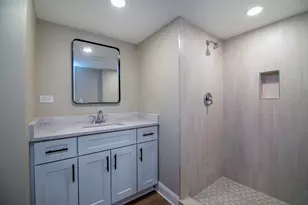 8356 Sayre Ave, Burbank, IL 60459 - Photo 21