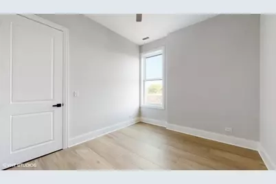[Address not provided], Chicago, IL 60653 - Photo 11