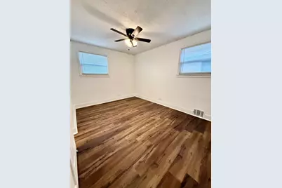 1530 N 39th Avenue, Stone Park, IL 60165 - Photo 9