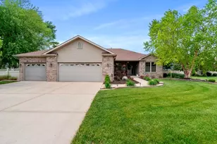 26708 W Megan Dr, Channahon, IL 60410 - Photo 1