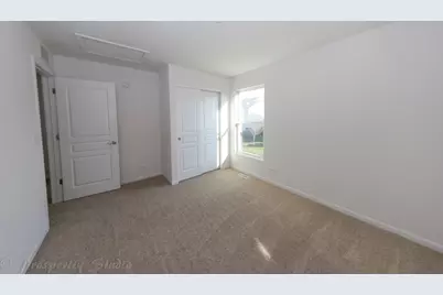 636 Hawley Drive, Oswego, IL 60543 - Photo 9