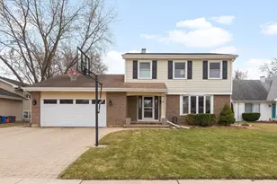 1015 Confederation Dr, Bartlett, IL 60103 - Photo 1