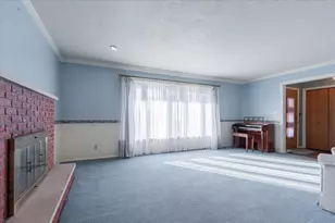 402 S Blair Dr, Normal, IL 61761 - Photo 7