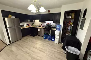 216 Madison St, Joliet, IL 60435 - Photo 3