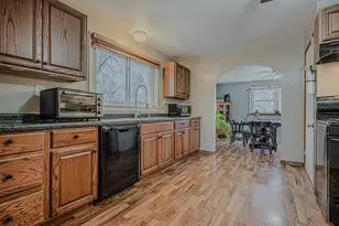 2212 Ravine Dr, Zion, IL 60099 - Photo 13