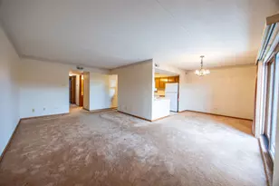 16742 Paxton Ave, Tinley Park, IL 60477 - Photo 3