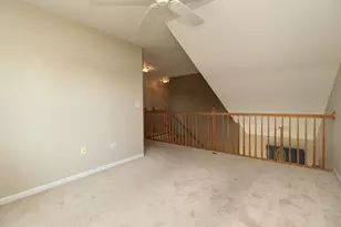 566 Pinebrook Dr, Bolingbrook, IL 60490 - Photo 13