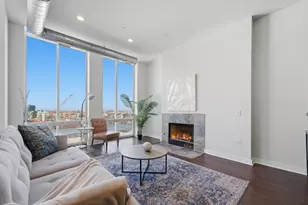 720 N Larrabee St, Chicago, IL 60654 - Photo 3