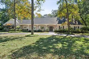 1045 Oak Grove Ln, Lake Forest, IL 60045 - Photo 1