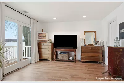 3704 W Lake Shore Drive, Wonder Lake, IL 60097 - Photo 35