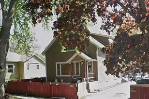 617 Cleveland St, Aurora, IL 60505 - Photo 1