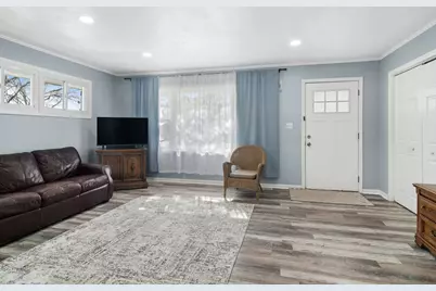 312 Meadow Lane, Lake Zurich, IL 60047 - Photo 9