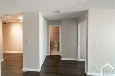70 W Huron Street #2207, Chicago, IL 60654 - Photo 17