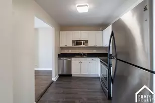 70 W Huron St, Chicago, IL 60654 - Photo 9