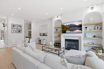 1244 N Greenview Avenue #2, Chicago, IL 60642 - Photo 3