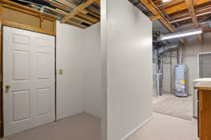 15 White Oak Cir, Saint Charles, IL 60174 - Photo 39