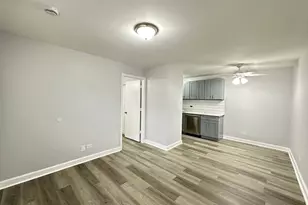 4616 N Beacon St, Chicago, IL 60640 - Photo 9